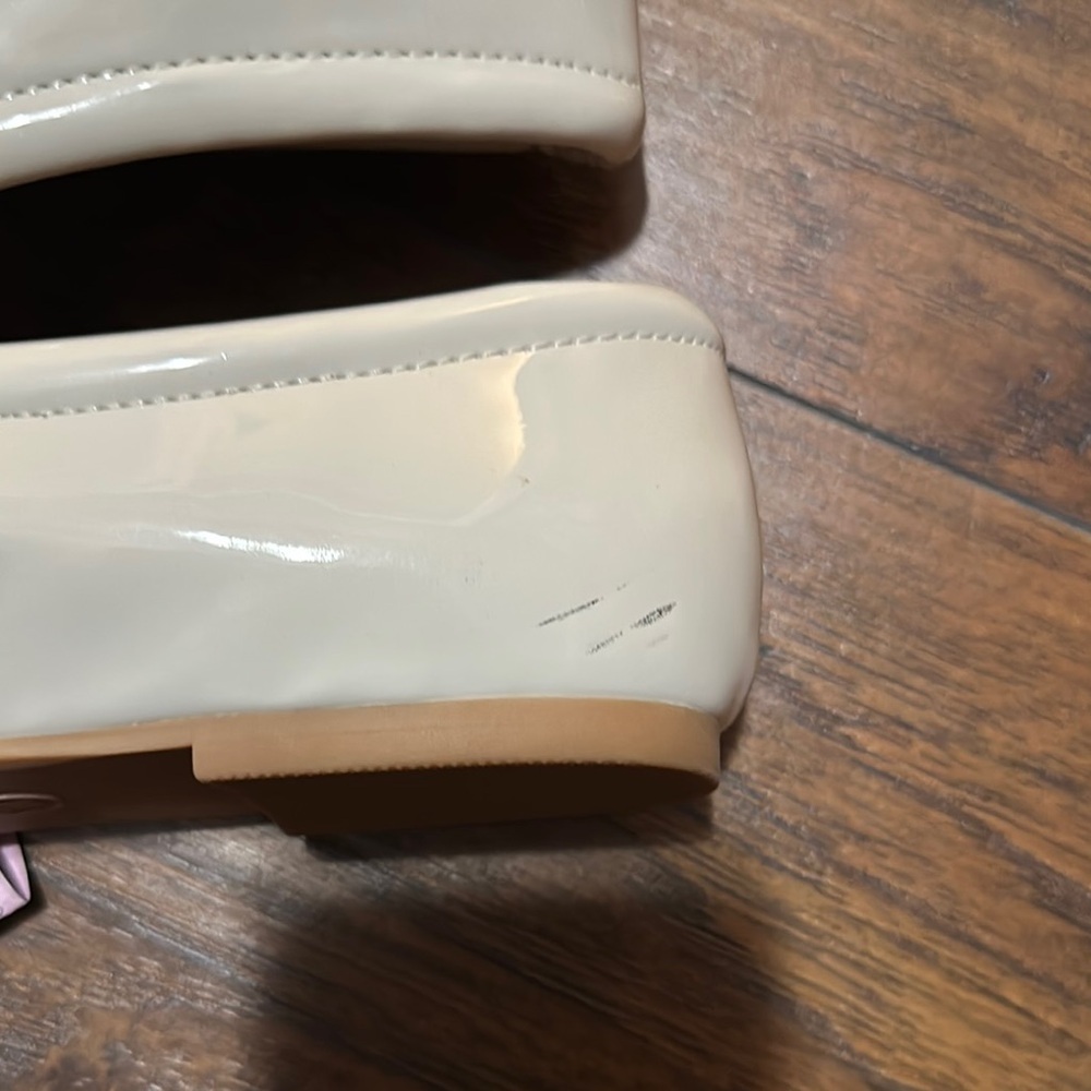 Wild Fable Women’s Cream Mary Jane Semi Square Toe Flats - Picture 3 of 9